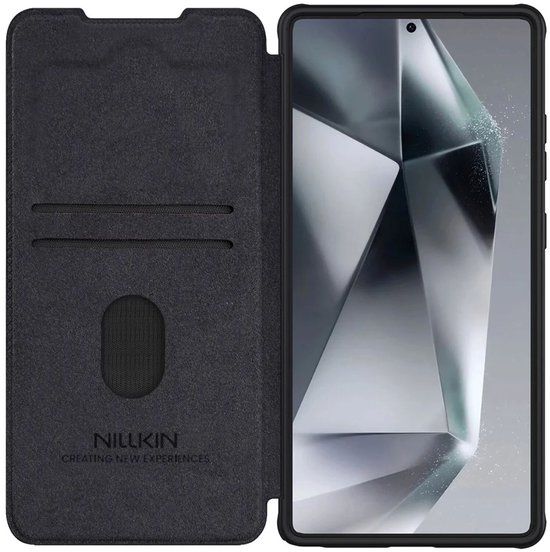 Nillkin Qin Pro Hoesje Geschikt voor Samsung Galaxy S25 Ultra – Book Case met Camera Slider – Ruimte voor Twee Pasjes Zwart