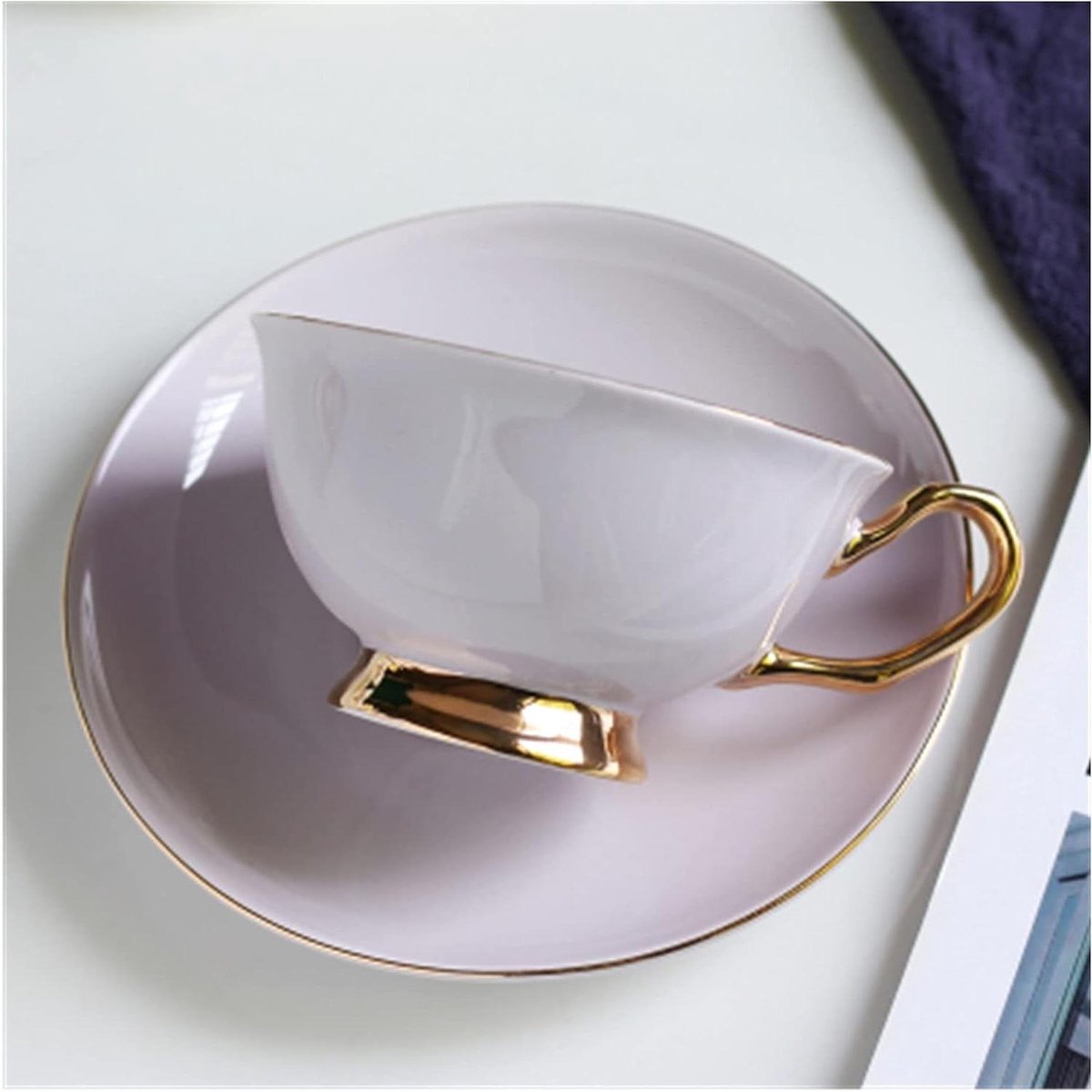 Theekop Schotel Set - Koffie Set - Afternoon Tea - Gladde Afwerking - 1 Stuk - Paars