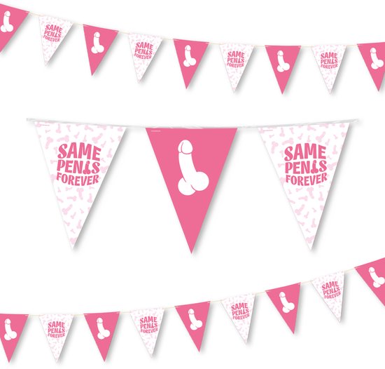 Drie witte en roze vlaggenlijnen met penissen en 'Same Penis Forever'.