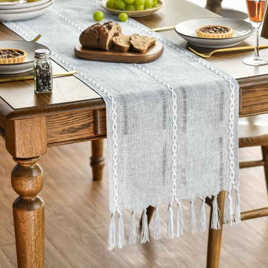 Homes Fijne Chenille Tafelloper met V-uiteinde en Kwastjes, 32 x 150 cm - Crèmekleurig