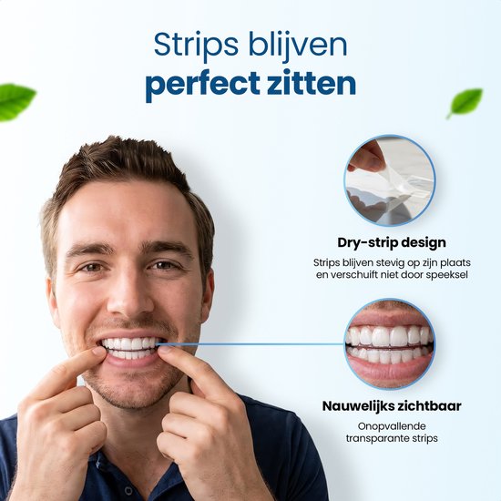 Man met witte tanden en een lijn die wijst naar de transparante, nauwelijks zichtbare bleekstrips op zijn tanden.