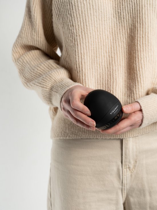 Steamery Pilo - kledingontpluizer - zwart