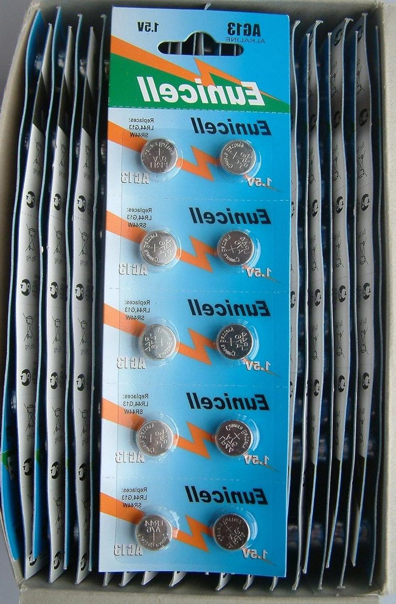 Knoopcelbatterijen Set - Kleine Batterijen - Apparaten Voeden - Grote Verpakking - 300 Stuks - Zilverkleurig