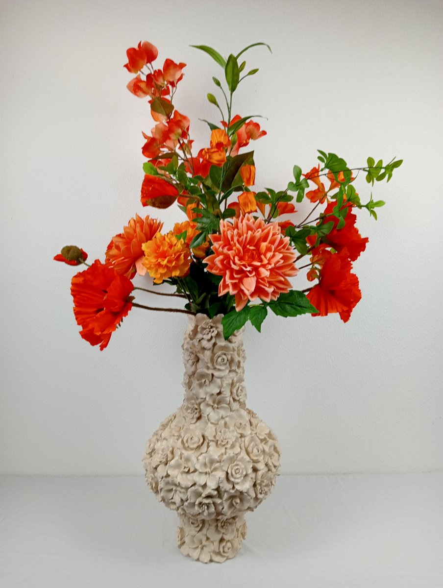 Light & Living Bloemenvaas 47 cm met Luxe Silk-ka Kunstboeket - Crème Vaas met Bloemen Reliëf