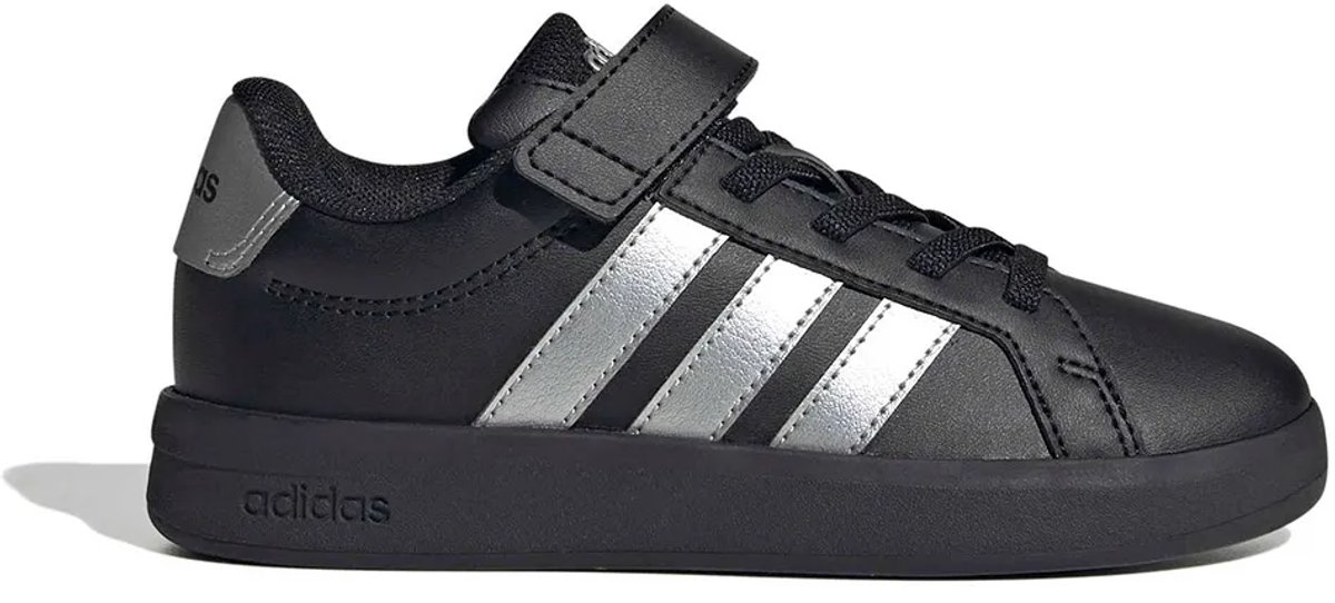 Core Black / Silver Metallic / Core Black