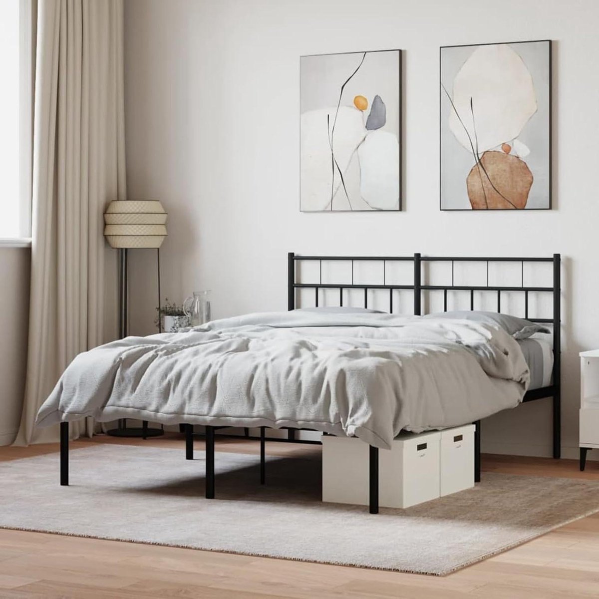 Bedframe met hoofdeinde - Metalen bed - Slaapkamer inrichten - Robuuste staalconstructie -