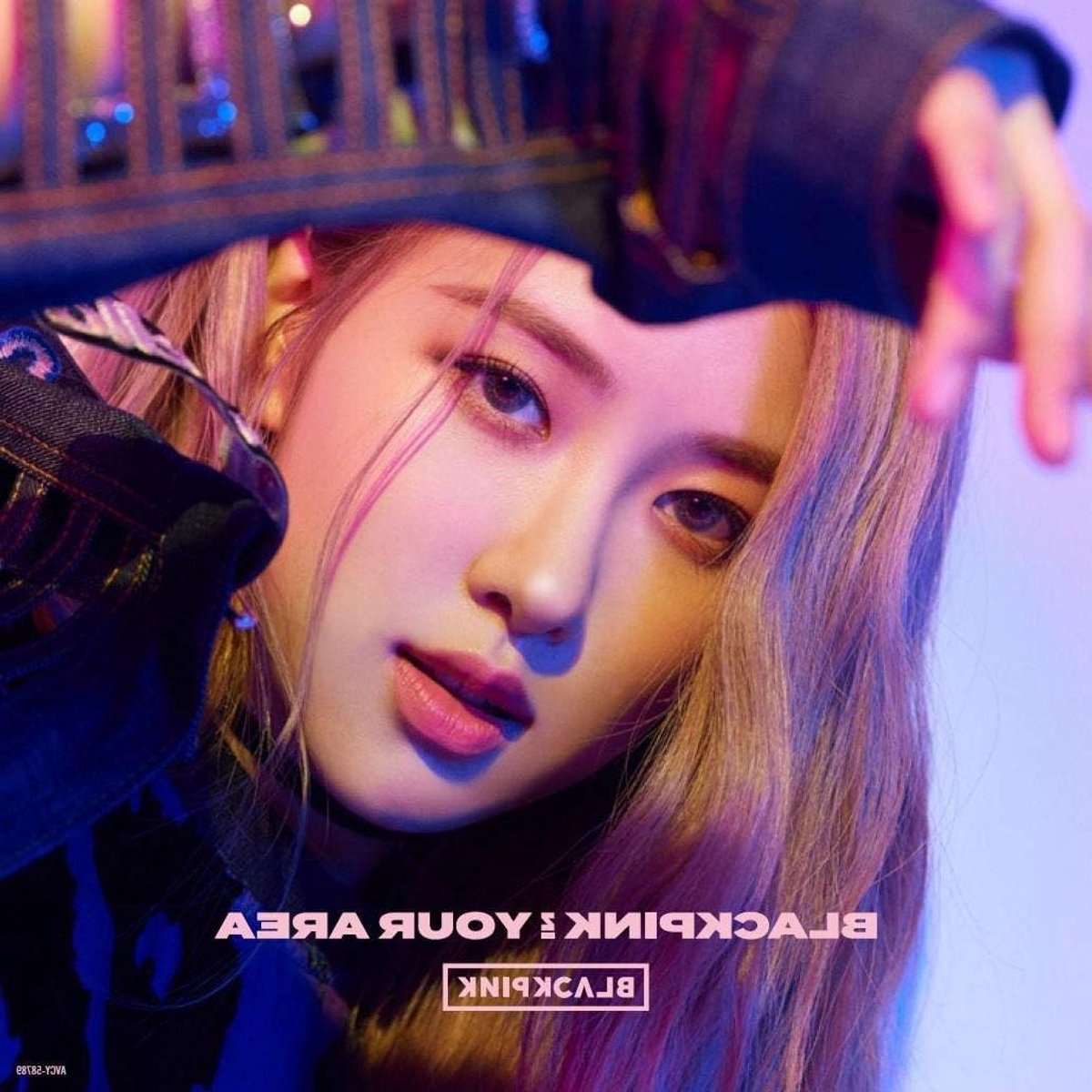 Blackpink In Your Area - Rose Version - Muziek Luisteren - Limited Edition - 142 x 1 x 125 cm