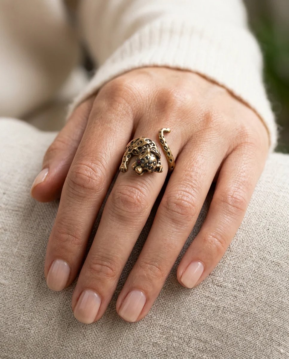 Dorvina Bronzen Dames Ring Antiek Sieraad Margazit Steen Bewerkt Leopar Model Verstelbaar Vintage Ring