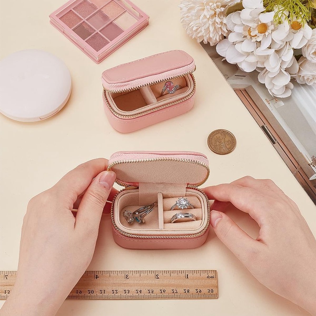 Mini Sieradenkoffer 2 Stuks 8.5x4.9x4.1CM Roze PU Leer Reis Sieradenbox met Rits voor Ringen en Kettingen, Perfect voor Kleine Accessoires met Fluwelen Voering
