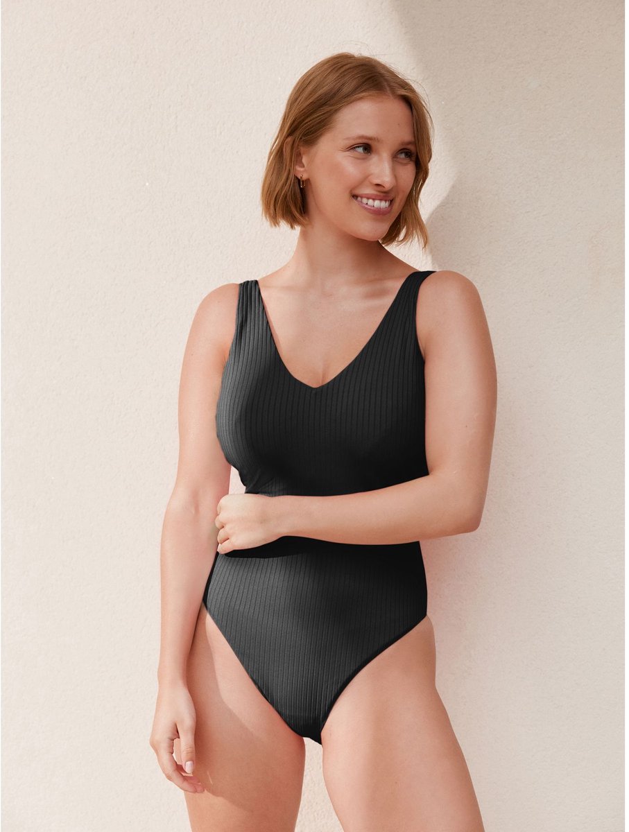Next Dames - DD-K Plunge Beugel Zwempak met Buikcontrole - Zwart Black Rib