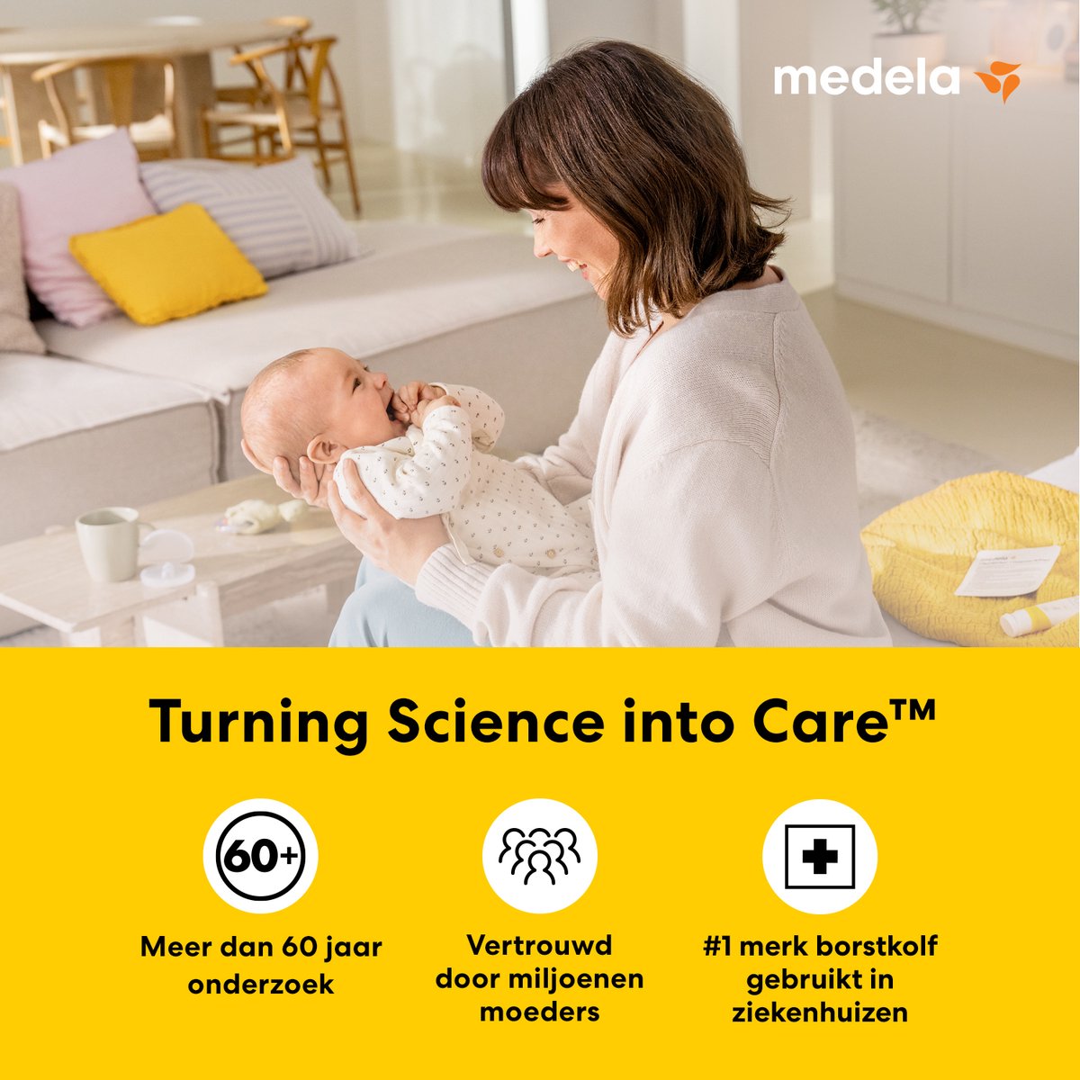 Medela Alles-in-één moedermelkbewaarset met 150 ml Flesjes, Moedermelkbewaarzakjes met schenktuit & Herbruikbare bewaarzakjes, Quick Clean magnetronsterilisatiezakje en Koeltas met gevormd koelelement. thumbnail 5