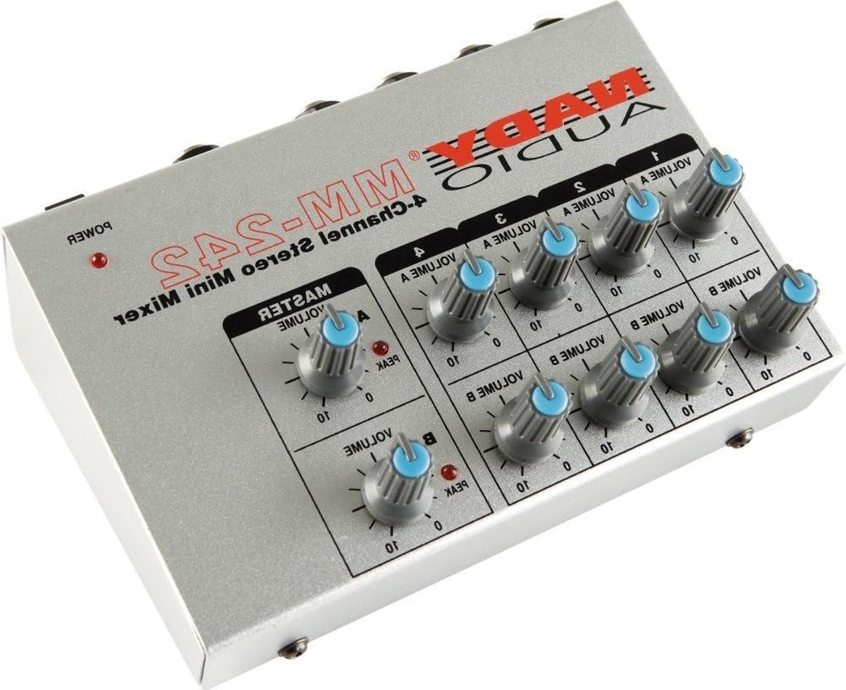 Mini Mixer - Stereo Mixer - Muziek Mixen - 8 Mono Ingangen - Compact Ontwerp - Zwart