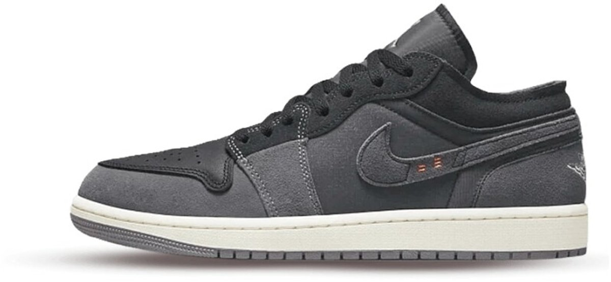 Air Jordan 1 Low Inside Out Black - Maat 48.5