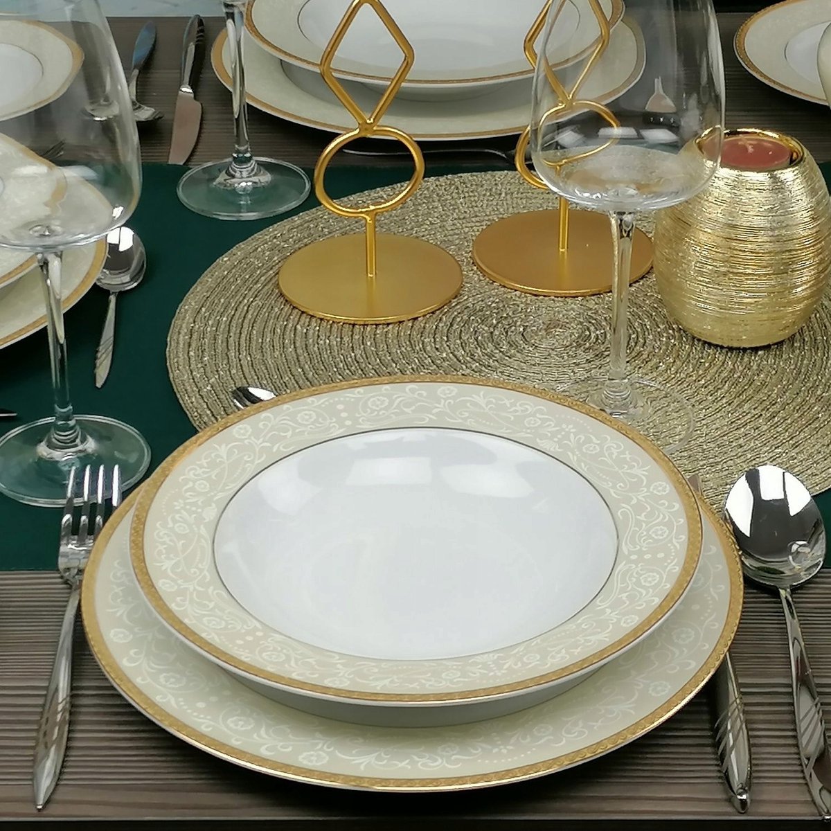 Bogucice Agawa Gold Servies 18-delig voor 6 personen