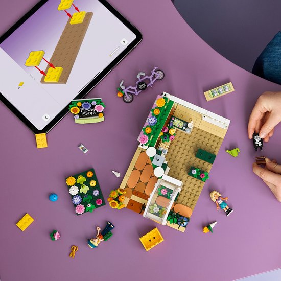 LEGO Friends Creatieve Bloemenwinkel Bouwpakket voor Kinderen met Bloemen en Speelgoedwinkel 42693
