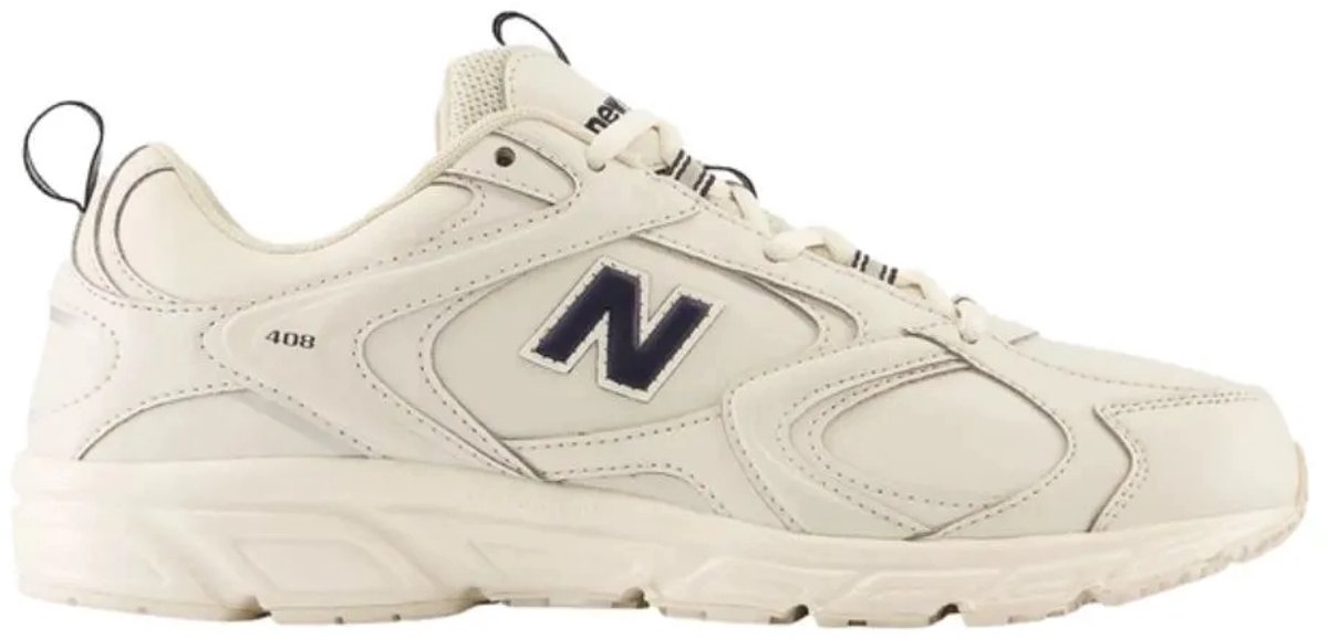 New balance 408 in de kleur ecru. Creme