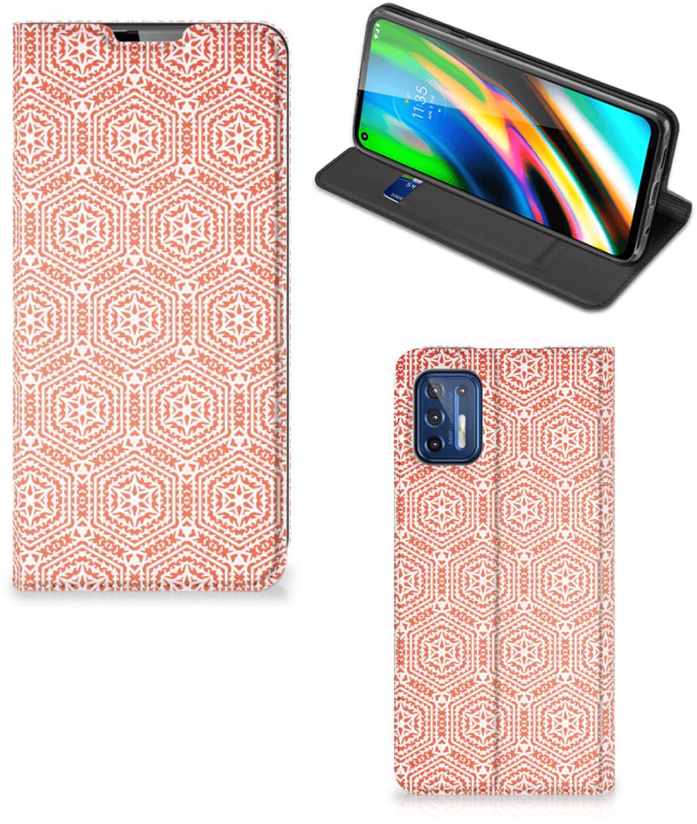 Motorola Moto G9 Plus Hoesje met Magneet Pattern Orange