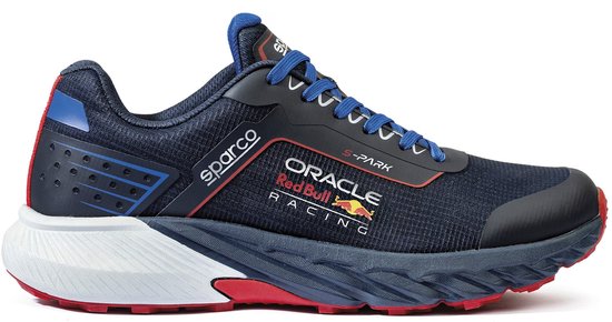 Sneaker basse bleu foncé avec accents rouges et blancs, logos 'Sparco' et 'Oracle Red Bull Racing'.