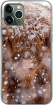 Geschikt voor iPhone 11 Pro hoesje - Schotse Hooglander - Horens - Sneeuw - Siliconen Telefoonhoesje