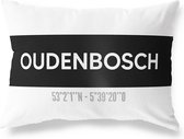 Tuinkussen OUDENBOSCH - NOORD-BRABANT met coördinaten - Buitenkussen - Bootkussen - Weerbestendig - Jouw Plaats - Studio216 - Modern - Zwart-Wit - 50x30cm