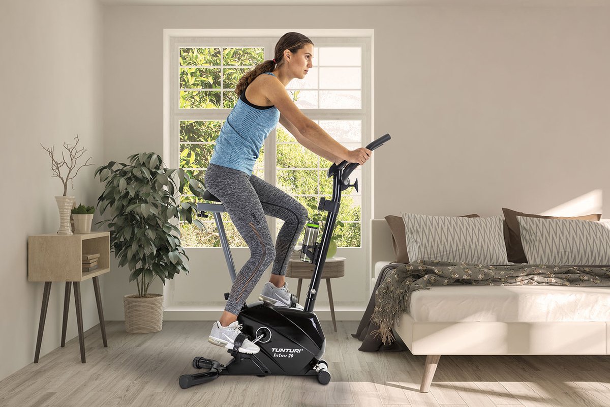 Afbeelding 3 van Tunturi FitCycle 20 Hometrainer - Fitness Fiets - Fitness fiets met 8 weerstandsniveaus - Voorzien van tablethouder en transportwielen