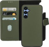 Mobiparts hoesje geschikt voor Samsung Galaxy A54 - Wallet 2-in-1 Boekhoesje - MagSafe - Echt Leder - Uitneembare Case - Sterke Magneet Sluiting - Contactloos betalen - Groen