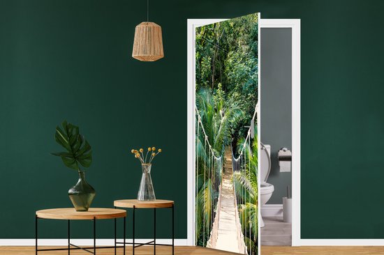 Deurposter - Jungle - Palmboom - Brug - Natuur - Deursticker - Slaapkamer - Badkamer - Sticker zelfklevend - Fotobehang deur - Deur decoratie - 80x205 cm - Toilet - Woonkamer