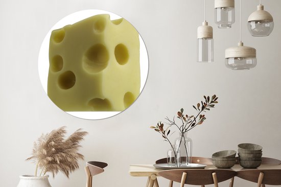 Bloc de fromage suisse avec trous sur fond blanc. Assiette en plastique cercle mural ⌀ 140 cm