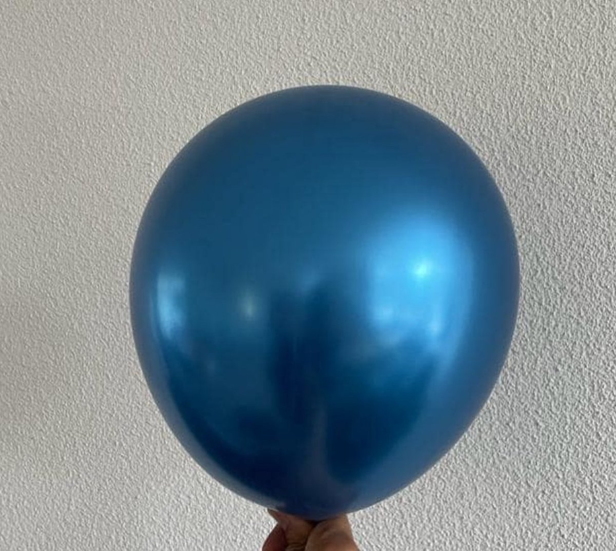Luna Balunas 50 Stuks Latex Ballonnen Blauw Frozen Wit Helium Confetti zilver - Feestversiering- Babyshower - Verjaardag - Eco Friendly — afbeelding 4