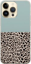 Leuke Telefoonhoesjes - Hoesje geschikt voor iPhone 14 Pro Max - Luipaard mint - Soft case - TPU - Luipaardprint - Blauw