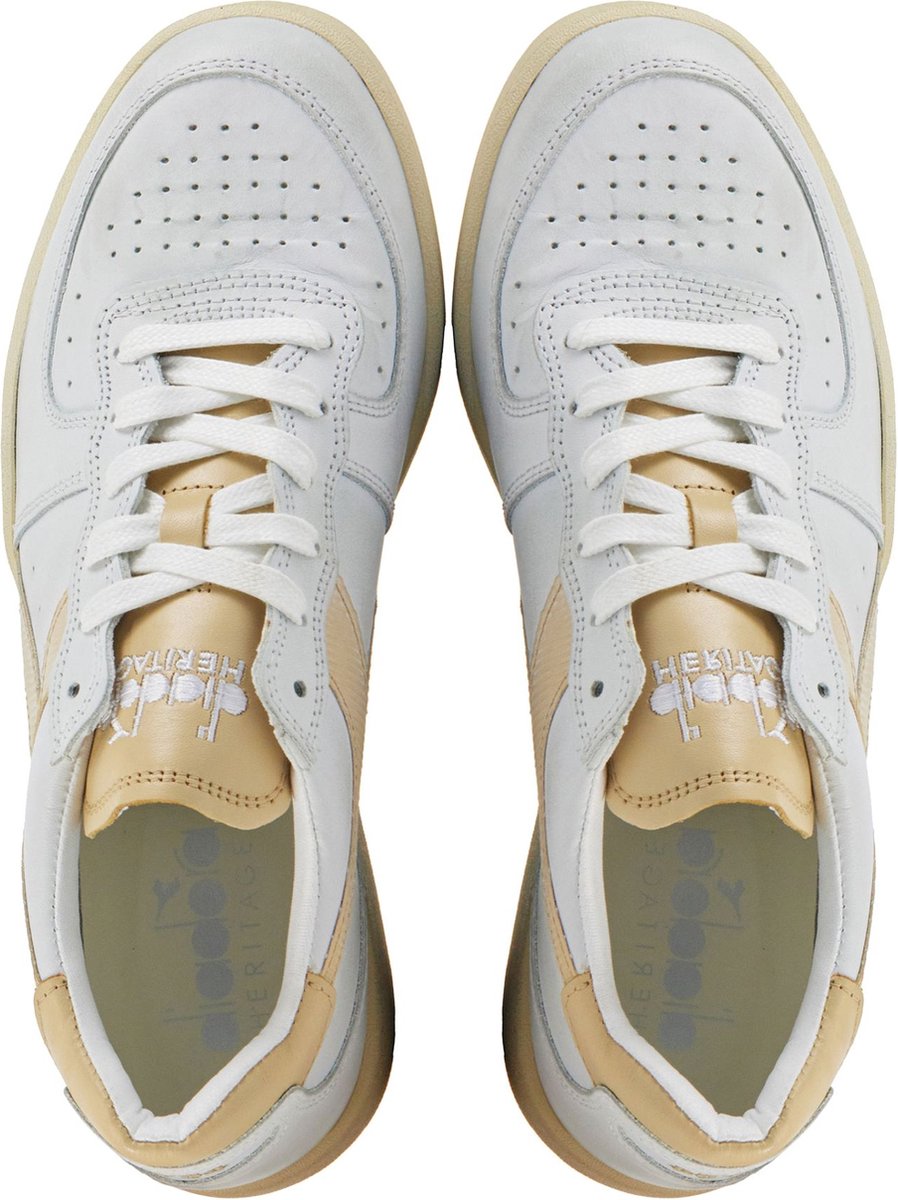 Valt diadora groot of klein hotsell