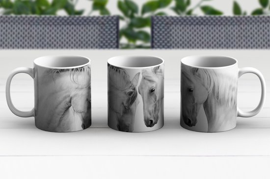 Mug - Mug à café - Cheval - Animaux - Portrait - Wit - Mugs - 350 ML - Tasse - Mugs à café - Mug à thé - Décoration Sinterklaas - Distribution de cadeaux pour enfants - Cadeaux chaussures Sinterklaas