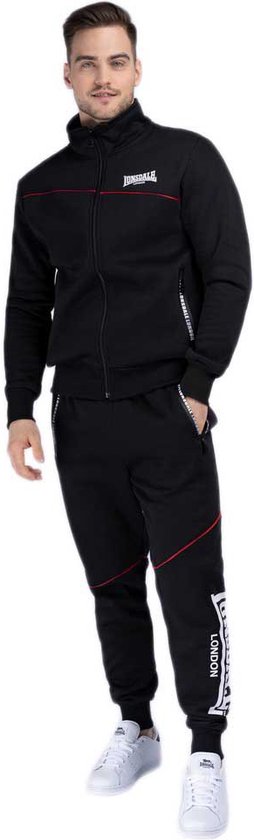 Rottingean, Lonsdale London Tracksuit