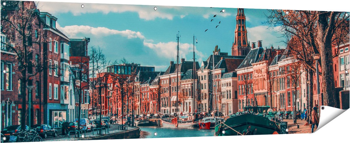 Gards Tuinposter Gracht in Groningen - 210x70 cm - Tuindoek - Tuindecoratie - Wanddecoratie buiten - Tuinschilderij Multikleur