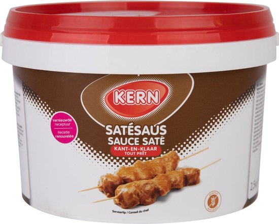 KERN satésaus kant-en-klaar emmer met foto van satéspiesjes.