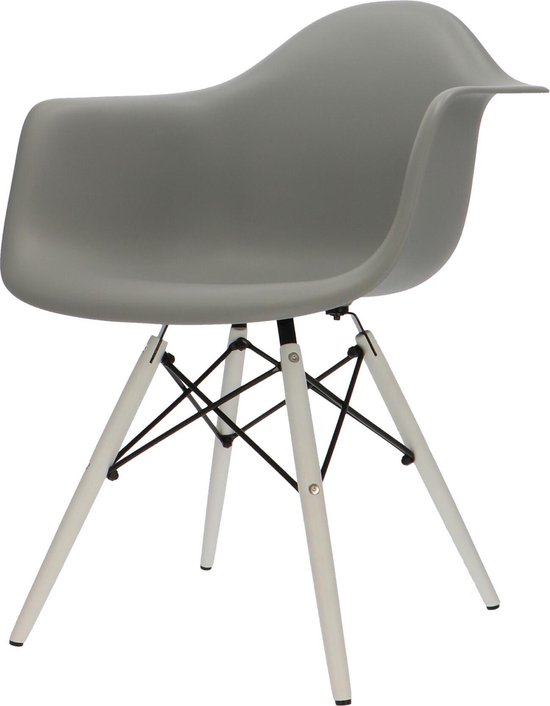 Witte kuipstoel met leuning. Met modern zitje en houten Witte kuipstoel met leuning. Met modern zitje en houten