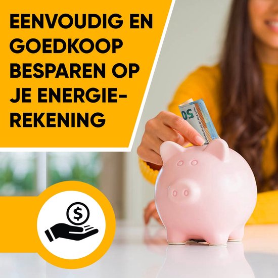 Vrouw die geld in een spaarvarken stopt. Tekst "EENVOUDIG EN GOEDKOOP BESPAREN OP JE ENERGIE-REKENING".