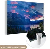 MuchoWow® Glasschilderij 90x60 cm - Schilderij acrylglas - Zonsondergang boven bergmeere - Foto op glas - Schilderijen