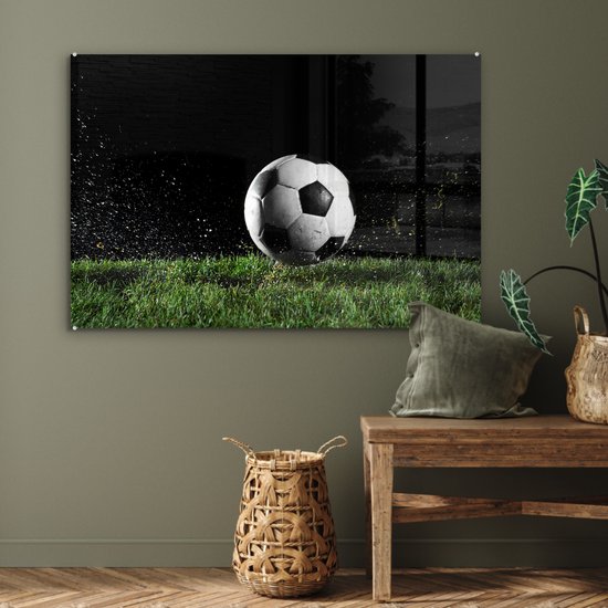 Peinture sur verre - Voetbal dans l'herbe - 120x80 cm - Peintures Plexiglas