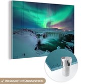 MuchoWow® Glasschilderij 90x60 cm - Schilderij acrylglas - Noorderlicht - Sneeuw - Natuur - IJsland - Foto op glas - Schilderijen