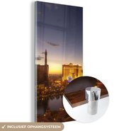 MuchoWow® Glasschilderij 20x40 cm - Schilderij acrylglas - Las Vegas - Avond - Zonsondergang - Foto op glas - Schilderijen