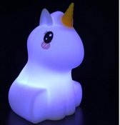 Simply for kids Nachtlamp Eenhoorn LED zacht silicone 12 CM 9 kleuren met oplaadbare batterij oplaadkabel en afstandsbediening