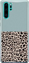 Huawei P30 Pro hoesje - Luipaard mint - Soft Case Telefoonhoesje - Luipaardprint - Blauw