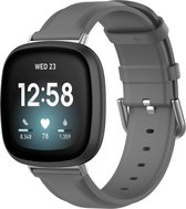 Versa 3 / Sense leren band - grijs - Geschikt voor Fitbit -  - Horlogeband Armband Polsband