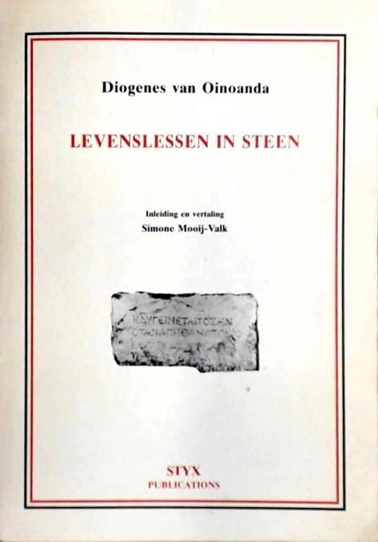 Boek met de titel "LEVENSLESSEN IN STEEN" en een afbeelding van een stenen inscriptie.