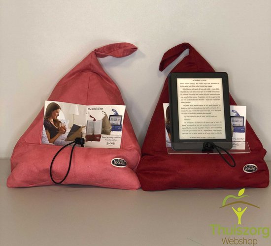 Twee rode boekenstandaards, één met een vrouw die leest en een e-reader, de andere met een e-reader.