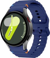 Bracelet Strap-it Siliconen Wave - Convient pour Samsung Galaxy Watch 7 (40 et 44 mm) / Galaxy Watch 6 (Classic) / Galaxy Watch 5 (Pro) / Galaxy Watch 4 (Classic) - bleu foncé
