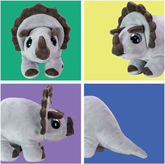 Vier afbeeldingen van een grijze triceratops knuffel tegen gekleurde achtergronden.
