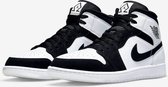 Nike Air Jordan 1 Mid SE ASW (GS), Black/White, DD2192 001, EUR 36 | bol.com