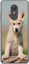 Geschikt voor Xiaomi Redmi 5 hoesje - Wolf - Kind - Hout - Siliconen Telefoonhoesje